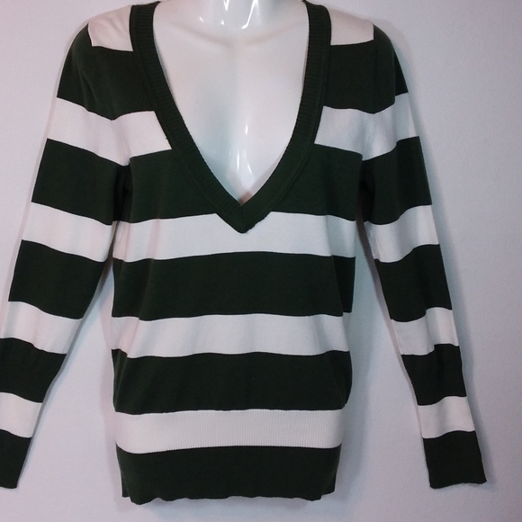 SO Sweaters - Kohl's So V-neck Green & Cream Striped Sweater